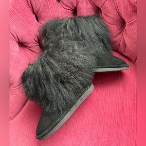 BearPaw Black Furry Winter Boots